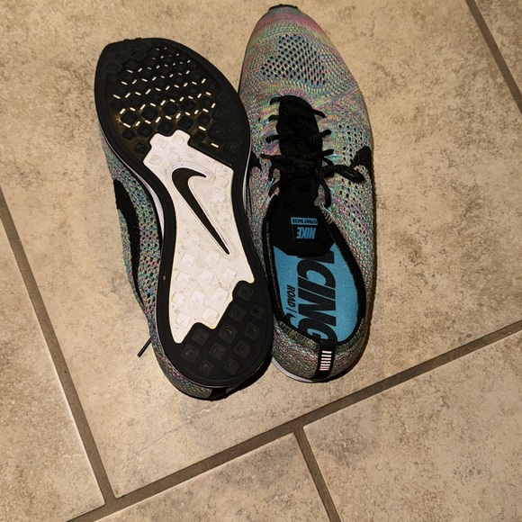 Nike Flyknit Racer. - Picture 6 of 7